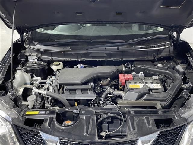 エクストレイル ２０Ｘｔ　エマージェンシーブレーキパッケージ　純正ナビ　アラウンドビューモニター　ブラインドスポットモニター　シートヒーター　電動リア　ＥＴＣ　ＬＥＤヘッドライト　クルーズコントロール　ＤＶＤ　エマージェンシーブレーキ　レーンキープ　フォグランプ（26枚目）