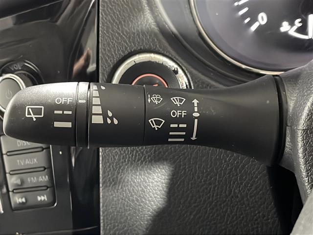 エクストレイル ２０Ｘｔ　エマージェンシーブレーキパッケージ　純正ナビ　アラウンドビューモニター　ブラインドスポットモニター　シートヒーター　電動リア　ＥＴＣ　ＬＥＤヘッドライト　クルーズコントロール　ＤＶＤ　エマージェンシーブレーキ　レーンキープ　フォグランプ（33枚目）