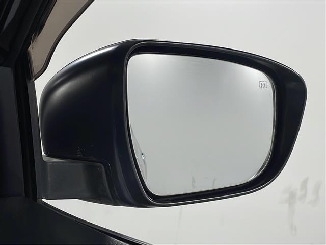 エクストレイル ２０Ｘｔ　エマージェンシーブレーキパッケージ　純正ナビ　アラウンドビューモニター　ブラインドスポットモニター　シートヒーター　電動リア　ＥＴＣ　ＬＥＤヘッドライト　クルーズコントロール　ＤＶＤ　エマージェンシーブレーキ　レーンキープ　フォグランプ（43枚目）