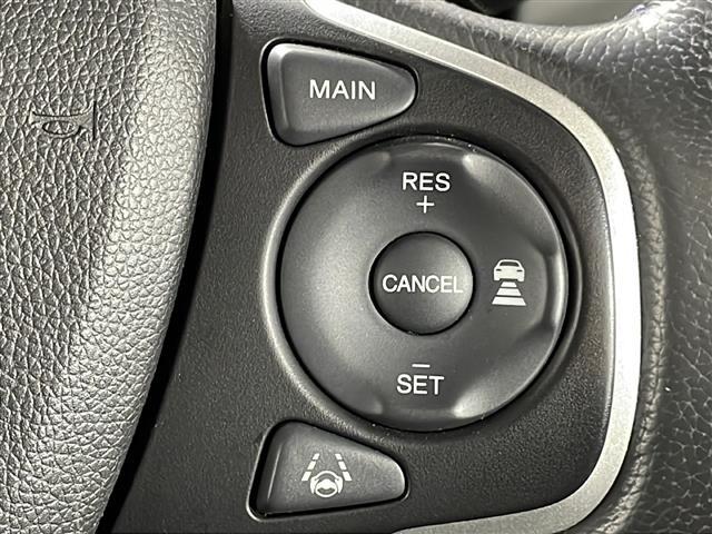 ステップワゴンスパーダ ｅ：ＨＥＶスパーダ　Ｇ・ＥＸ　ホンダセンシング　純正９型ナビ　全周囲カメラ　両側パワースライドドア　シートヒーター　衝突軽減ブレーキ　レーダークルコン　パーキングアシスト　パーキングセンサー　電動パーキングブレーキ　ＥＴＣ２．０　フルセグＴＶ（8枚目）