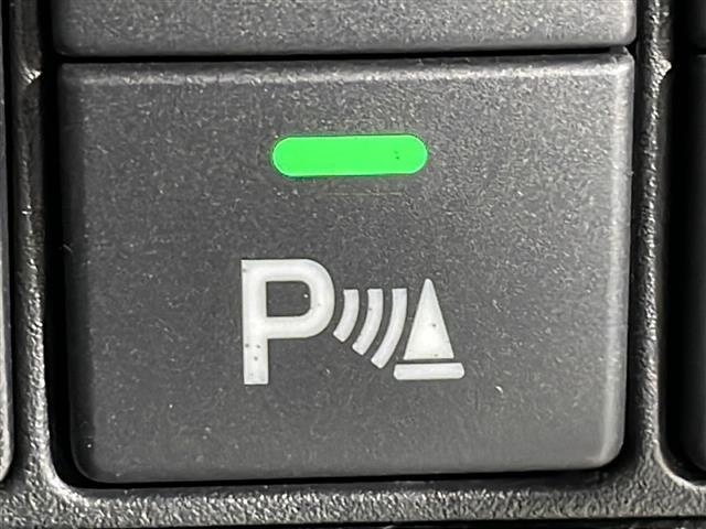 ステップワゴンスパーダ ｅ：ＨＥＶスパーダ　Ｇ・ＥＸ　ホンダセンシング　純正９型ナビ　全周囲カメラ　両側パワースライドドア　シートヒーター　衝突軽減ブレーキ　レーダークルコン　パーキングアシスト　パーキングセンサー　電動パーキングブレーキ　ＥＴＣ２．０　フルセグＴＶ（11枚目）