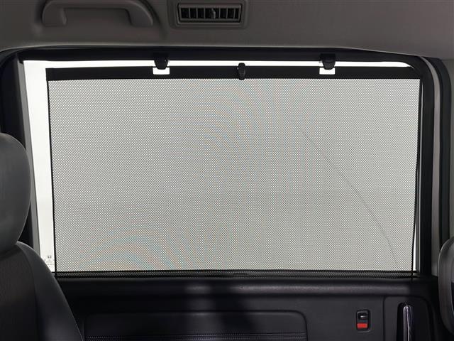 ステップワゴンスパーダ ｅ：ＨＥＶスパーダ　Ｇ・ＥＸ　ホンダセンシング　純正９型ナビ　全周囲カメラ　両側パワースライドドア　シートヒーター　衝突軽減ブレーキ　レーダークルコン　パーキングアシスト　パーキングセンサー　電動パーキングブレーキ　ＥＴＣ２．０　フルセグＴＶ（39枚目）