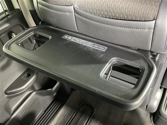 ステップワゴンスパーダ ｅ：ＨＥＶスパーダ　Ｇ・ＥＸ　ホンダセンシング　純正９型ナビ　全周囲カメラ　両側パワースライドドア　シートヒーター　衝突軽減ブレーキ　レーダークルコン　パーキングアシスト　パーキングセンサー　電動パーキングブレーキ　ＥＴＣ２．０　フルセグＴＶ（40枚目）