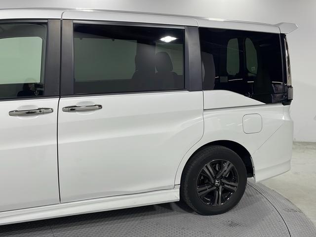 ステップワゴンスパーダ ｅ：ＨＥＶスパーダ　Ｇ・ＥＸ　ホンダセンシング　純正９型ナビ　全周囲カメラ　両側パワースライドドア　シートヒーター　衝突軽減ブレーキ　レーダークルコン　パーキングアシスト　パーキングセンサー　電動パーキングブレーキ　ＥＴＣ２．０　フルセグＴＶ（68枚目）
