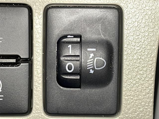 キャスト スタイルＧ　ＶＳ　ＳＡＩＩＩ　社外ナビ　全周囲カメラ　シートヒーター　衝突軽減ブレーキ　オートハイビーム　レーンキープアシスト　誤発進抑制機能　ＬＥＤヘッドランプ　純正１５インチＡＷ　ステアリングスイッチ　フルセグＴＶ　ドラレコ（13枚目）