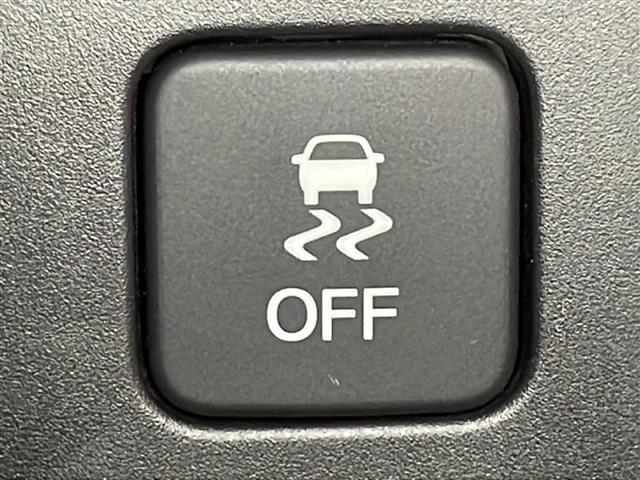 ヴェゼル ハイブリッド　純正ナビ　バックカメラ　レーダークルーズコントロール　パドルシフト　チップアップシート　レーンキープ　　オートライト　衝突軽減システム　ＬＥＤヘッドランプ　フォグランプ　Ｂｌｕｅｔｏｏｔｈ　ＥＴＣ（12枚目）