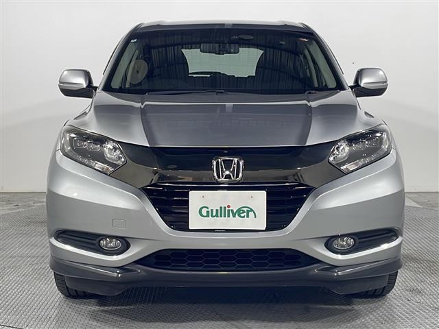 ヴェゼル ハイブリッド　純正ナビ　バックカメラ　レーダークルーズコントロール　パドルシフト　チップアップシート　レーンキープ　　オートライト　衝突軽減システム　ＬＥＤヘッドランプ　フォグランプ　Ｂｌｕｅｔｏｏｔｈ　ＥＴＣ（19枚目）