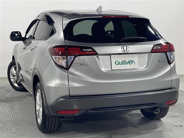 ヴェゼル ハイブリッド　純正ナビ　バックカメラ　レーダークルーズコントロール　パドルシフト　チップアップシート　レーンキープ　　オートライト　衝突軽減システム　ＬＥＤヘッドランプ　フォグランプ　Ｂｌｕｅｔｏｏｔｈ　ＥＴＣ（22枚目）