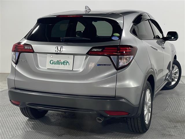 ヴェゼル ハイブリッド　純正ナビ　バックカメラ　レーダークルーズコントロール　パドルシフト　チップアップシート　レーンキープ　　オートライト　衝突軽減システム　ＬＥＤヘッドランプ　フォグランプ　Ｂｌｕｅｔｏｏｔｈ　ＥＴＣ（24枚目）