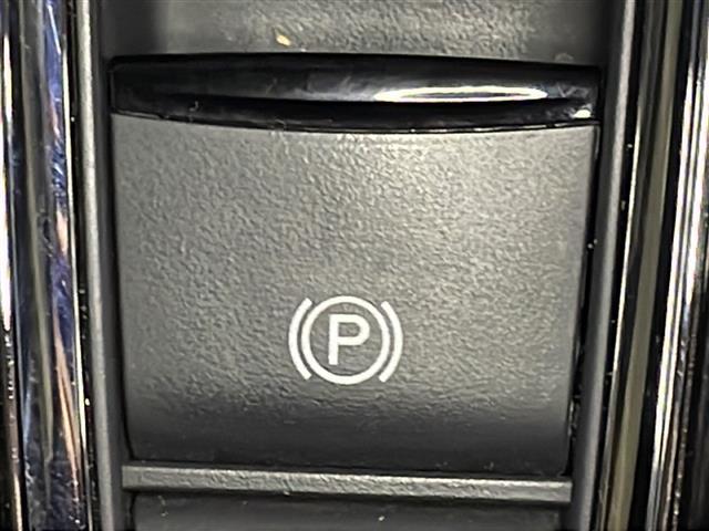 ヴェゼル ハイブリッド　純正ナビ　バックカメラ　レーダークルーズコントロール　パドルシフト　チップアップシート　レーンキープ　　オートライト　衝突軽減システム　ＬＥＤヘッドランプ　フォグランプ　Ｂｌｕｅｔｏｏｔｈ　ＥＴＣ（34枚目）