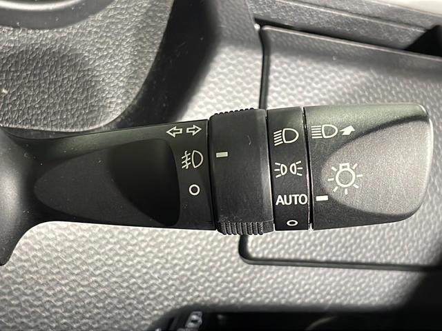 タンク カスタムＧ　純正ナビ　バックカメラ　シートヒーター　両側パワースライドドア　コーナーセンサー　衝突軽減　レーンキープ　オートハイビーム　踏み間違い防止　クルーズコントロール　ＬＥＤヘッドライト　Ｂｌｕｅｔｏｏｔｈ（48枚目）