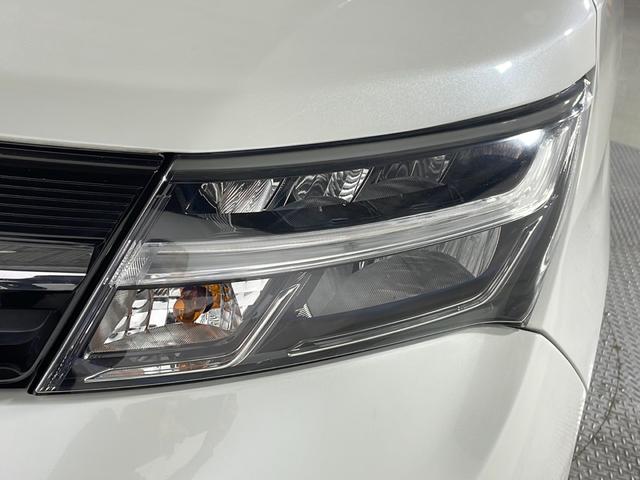 タンク カスタムＧ　純正ナビ　バックカメラ　シートヒーター　両側パワースライドドア　コーナーセンサー　衝突軽減　レーンキープ　オートハイビーム　踏み間違い防止　クルーズコントロール　ＬＥＤヘッドライト　Ｂｌｕｅｔｏｏｔｈ（65枚目）