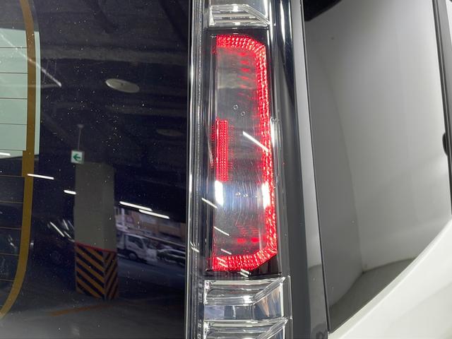 タンク カスタムＧ　純正ナビ　バックカメラ　シートヒーター　両側パワースライドドア　コーナーセンサー　衝突軽減　レーンキープ　オートハイビーム　踏み間違い防止　クルーズコントロール　ＬＥＤヘッドライト　Ｂｌｕｅｔｏｏｔｈ（74枚目）