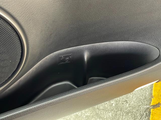 ハリアー プレミアム ALPINE9型ナビ バックカメラ レーダークルーズコントロール フルセグTV パワーシート パワーバックドア オートハイビーム レーンキープアシスト 衝突軽減 コーナーセンサー ドラレコ ETC(44枚目)