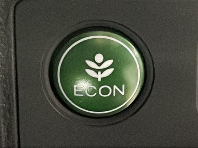 ヴェゼル ハイブリッドＺ・ホンダセンシング　禁煙　純正８型ナビ　バックカメラ　シートヒーター　衝突軽減ブレーキ　レーダークルコン　レーンキープアシスト　誤発進抑制機能　ＬＥＤヘッドランプ　オートライト　フルセグＴＶ　純正１７インチＡＷ　ＥＴＣ（33枚目）