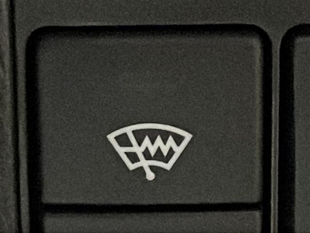 ヴェゼル ハイブリッドＺ・ホンダセンシング　禁煙　純正８型ナビ　バックカメラ　シートヒーター　衝突軽減ブレーキ　レーダークルコン　レーンキープアシスト　誤発進抑制機能　ＬＥＤヘッドランプ　オートライト　フルセグＴＶ　純正１７インチＡＷ　ＥＴＣ（34枚目）