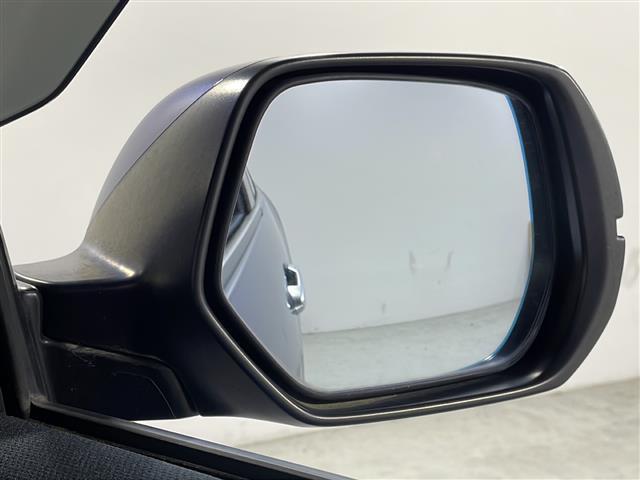 ヴェゼル ハイブリッドＺ・ホンダセンシング　禁煙　純正８型ナビ　バックカメラ　シートヒーター　衝突軽減ブレーキ　レーダークルコン　レーンキープアシスト　誤発進抑制機能　ＬＥＤヘッドランプ　オートライト　フルセグＴＶ　純正１７インチＡＷ　ＥＴＣ（41枚目）