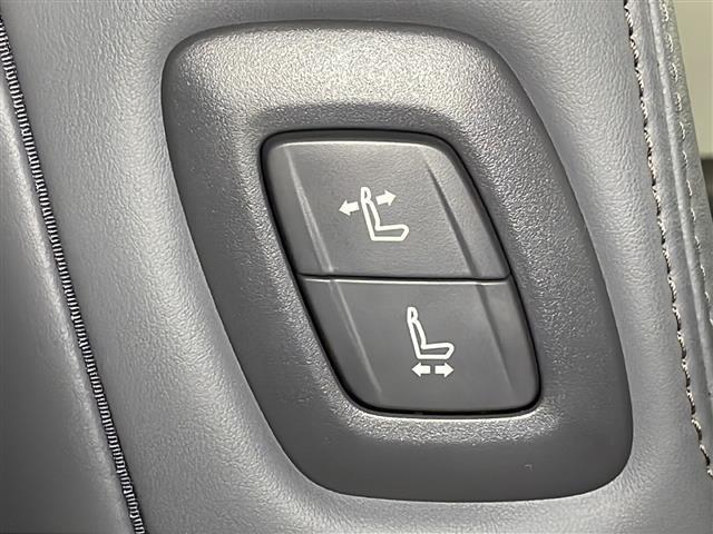 クラウンハイブリッド RSアドバンス 白革 純正12.3型ナビ レーダークルコン パワーシート シートベンチレーション 3眼LED 衝突軽減ブレーキ ヘッドアップディスプレイ 電動パーキングブレーキ Blu-ray フルセグ ETC(41枚目)