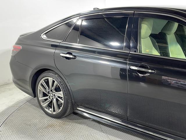 クラウンハイブリッド RSアドバンス 白革 純正12.3型ナビ レーダークルコン パワーシート シートベンチレーション 3眼LED 衝突軽減ブレーキ ヘッドアップディスプレイ 電動パーキングブレーキ Blu-ray フルセグ ETC(65枚目)