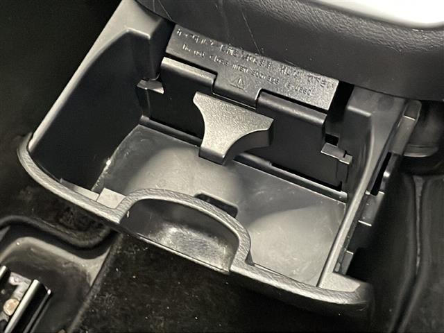 セレナ ハイウェイスター VセレクションII 純正9型ナビ 後席モニター 全周囲カメラ プロパイロット デジタルミラー 両側パワースライドドア 衝突軽減ブレーキ オートハイビーム 誤発進抑制機能 LEDヘッドランプ フルセグTV ETC ドラレコ(32枚目)