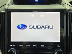 【純正８型ナビＣＮ−ＬＲ８２０Ｄ】専用設計で車内の雰囲気にマッチ！ナビ利用時のマップ表示は見やすく、いつものドライブがグッと楽しくなります！ 5