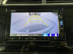 【バックモニター】後ろのカメラの映像をモニターに映し出すことができます！後方の見えない死角や、障害物との距離感をしっかり確認することができます！駐車が苦手な方におすすめです。 4