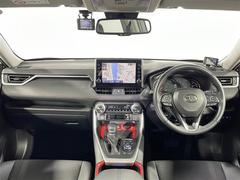 純正ナビ　ＡＭ／ＦＭ／Ｂｌｕｅｔｏｏｔｈ／テレビ／フルセグ／９インチ　ＢＭＳ　ダウンヒルアシストコントロール　ステアリングヒーター　車外カメラ全方位　パワーシート　ルーフレール　シートヒーター 3