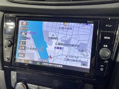 【純正９型ナビ】専用設計で車内の雰囲気にマッチ！ナビ利用時のマップ表示は見やすく、いつものドライブがグッと楽しくなります！ 4