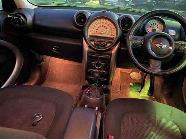 ＭＩＮＩ クーパー　クロスオーバー（2枚目）