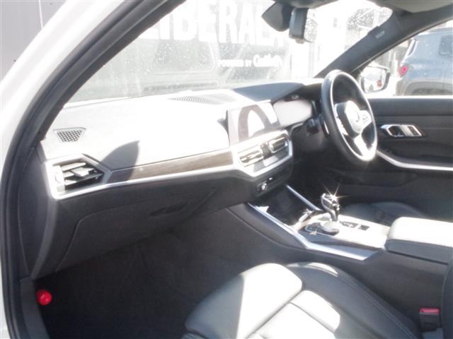 3シリーズ 320d xDrive Mスポーツ ハイラインPKG インテリジェントセーフティ LDW LCW ACC純正HDDナビ社外TVチュー ナー バックカメラ PDC 黒革シートパワーシート シートヒーター ヘッドアップD LEDライト(20枚目)