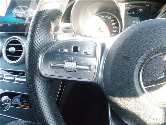 Cクラス C200 4マチックアバンギャルド AMGライン アクティブブレーキアシストレーンチェンジアシストブラインドスポットアテンションアシスト純正HDDナビフルセグTVバックカメラDSRC黒革シートパワーシートシートヒーターエアサスマルチビームLED(5枚目)
