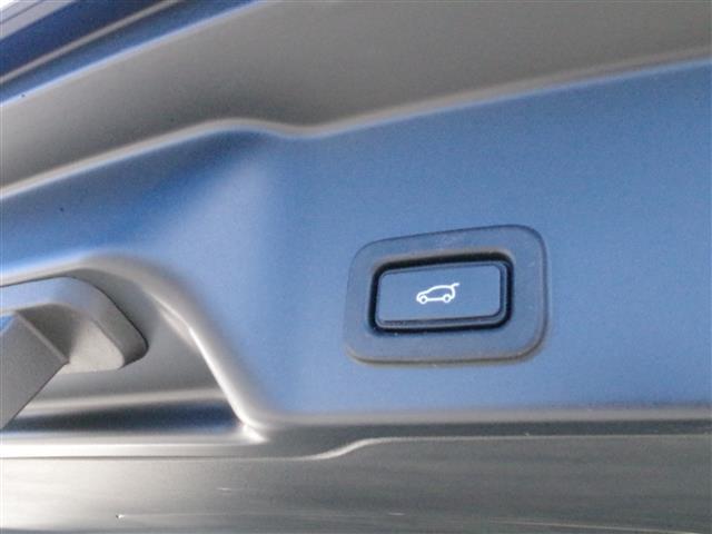 レンジローバーイヴォーク R-ダイナミック S ソウルパールシルバー(1CS)衝突回避エマージェンシーレーンキープステアリングアシストブラインドスポット純正ナビフルセグTV全方位カメラデジタルインナーミラーDSRCドラレコ黒革シート(17枚目)