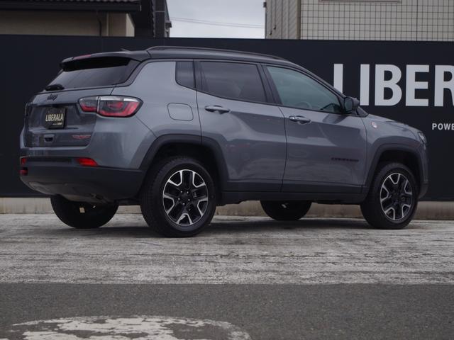 ジープ・コンパス トレイルホーク 純正メモリナビ 社外DVD DSRC ACC LKA BSM バックカメラ PDC 前後ドラレコ キセノンライト アクティブパークセンス(7枚目)