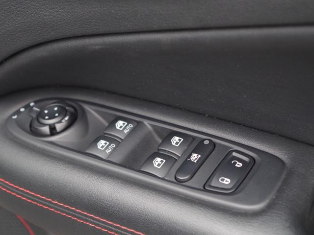 ジープ・コンパス トレイルホーク 純正メモリナビ 社外DVD DSRC ACC LKA BSM バックカメラ PDC 前後ドラレコ キセノンライト アクティブパークセンス(30枚目)