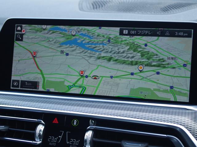 Ｘ５ ｘＤｒｉｖｅ　３５ｄ　Ｍスポーツ　ブラックレザーシート　アダプティブクルーズコントロール　ＨＵＤ　Ｍダイナミックパッケージ　ＤｒｉｖｅＡｓｓｉｓｔＰｒｏｆｅｓｓｉｏｎａｌ　全方位カメラ　ＣａｒＰｌａｙ　ｉＤｒｉｖｅナビ　ＢＳＭ（13枚目）