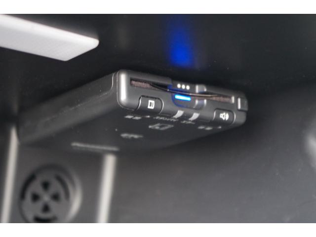 ＭＩＮＩ クーパーＤ　ブラックレザーシート　インテリジェントセーフティ　ストリートスタイル　ペッパーＰＫＧ　ナビＰＫＧ　ＰＤＣ　コンフォートアクセス　バックカメラ　純正ナビ　ドラレコ　ＥＴＣ　ブラックホイール　ＬＥＤライト（18枚目）