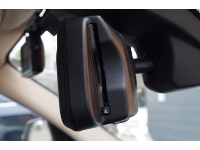 １シリーズ １１８ｄ　ファッショニスタ　特別仕様車　オイスターレザーシート　アダプティブクルーズコントロール　インテリジェントセーフティ　パークディスタンスコントロール　コンフォートアクセス　バックカメラ　純正ナビ　ドラレコ　ＥＴＣ（20枚目）