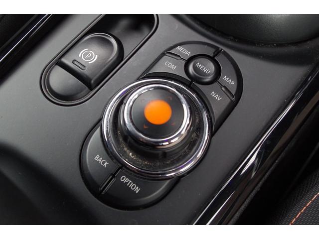 ＭＩＮＩ クーパーＤ　クラブマン　アダプティブクルーズコントロール　インテリジェントセーフティ　ペッパーパッケージ　パークディスタンスコントロール　コンフォートアクセス　バックカメラ　ｉＤｒｉｖｅナビ　ドラレコ　ＥＴＣ　ＬＥＤ（15枚目）