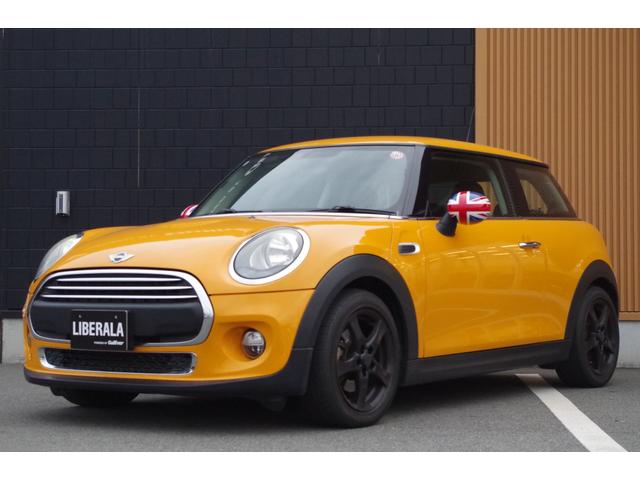ＭＩＮＩ ワン　バックカメラ　パークディスタンスＣ　Ｂｌｕｅｔｏｏｔｈ　ワンセグ　ｉＤｒｉｖｅナビ　ＥＴＣ　オートライト　社外１６インチＡＷ　フロントフォグ　アイドリングストップ　横滑り防止装置　ＭＴモード付（30枚目）