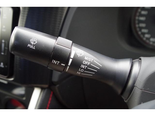 ８６ ＧＴ　２万キロ代　バックカメラ　純正ナビ（ＮＨＺＡ－Ｗ６１Ｇ）　ＥＴＣ　ＴＶ　Ｂｌｕｅｔｏｏｔｈ　ＭＴモード付　ＨＩＤヘッドライト　ＣＤ／ＤＶＤ再生可　純正１７インチアルミホイール　スマートキー（7枚目）