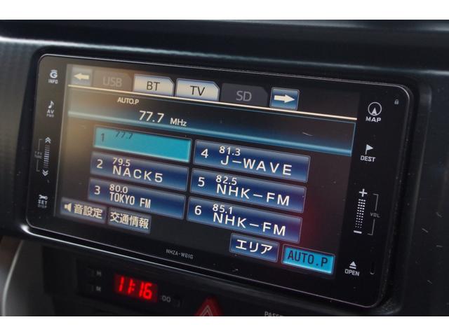 ８６ ＧＴ　２万キロ代　バックカメラ　純正ナビ（ＮＨＺＡ－Ｗ６１Ｇ）　ＥＴＣ　ＴＶ　Ｂｌｕｅｔｏｏｔｈ　ＭＴモード付　ＨＩＤヘッドライト　ＣＤ／ＤＶＤ再生可　純正１７インチアルミホイール　スマートキー（11枚目）