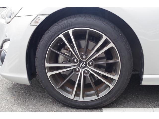 ８６ ＧＴ　２万キロ代　バックカメラ　純正ナビ（ＮＨＺＡ－Ｗ６１Ｇ）　ＥＴＣ　ＴＶ　Ｂｌｕｅｔｏｏｔｈ　ＭＴモード付　ＨＩＤヘッドライト　ＣＤ／ＤＶＤ再生可　純正１７インチアルミホイール　スマートキー（46枚目）
