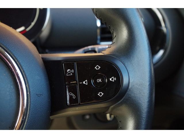 MINI クーパーD クラブマン レッドレザー調カバー アダプティブクルーズコントロール インテリジェントセーフティ ペッパーパッケージ パークディスタンコントロール コンフォートアクセス バックカメラ iDriveナビ ETC(7枚目)