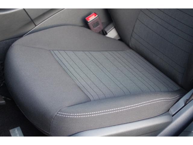 Ｃクラス Ｃ１８０　オートクルーズＣ　レーダーセーフティパッケージ　パークセンサー　ブラインドスポットモニター　バックカメラ　レーンキープアシスト　純ナビ　Ｃａｒｐｌａｙ　Ｂｌｕｅｔｏｏｔｈ　ＥＴＣ　ドラレコ（25枚目）