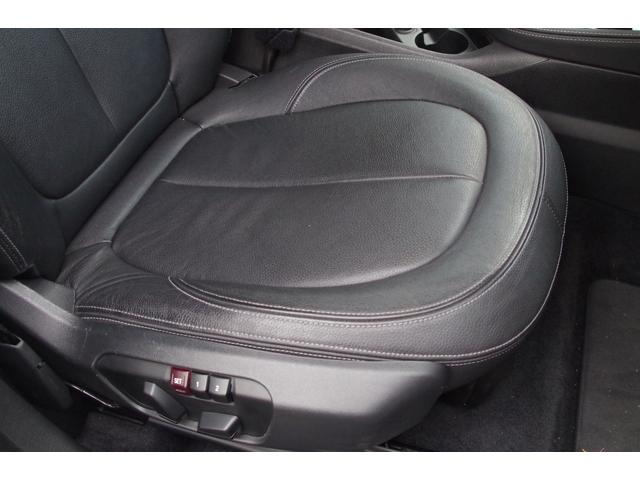 2シリーズ 218dアクティブツアラー ラグジュアリー ブラックレザーシート インテリジェントセーフティ コンフォートパッケージ パークディスタンスコントロール バックカメラ iDriveナビ ドラレコ ETC シートヒーター シートポジションメモリー機能(22枚目)