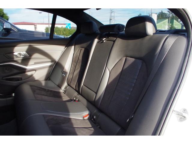 3シリーズ 320d xDrive Mスポツエディションジョイ+ 特別仕様車 黒革 ACC インテリジェントSF CarPlay パークディスタンスコントロール ブラインドスポットモニター コンフォートA 全周囲カメラ 純正ナビ ドラレコ ETC ワイヤレス充電(31枚目)