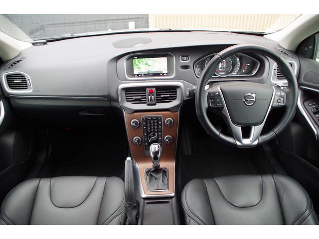 V40 D4 インスクリプション ブラックレザーシート アダプティブクルーズコントロール インテリセーフ harman/kardon パークセンサー ブラインドスポットモニター バックカメラ 純正ナビ ドラレコ ETC シートHI(4枚目)