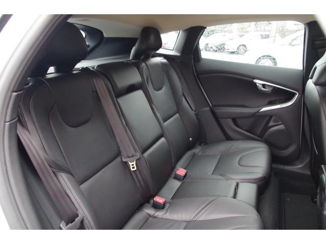 V40 D4 インスクリプション ブラックレザーシート アダプティブクルーズコントロール インテリセーフ harman/kardon パークセンサー ブラインドスポットモニター バックカメラ 純正ナビ ドラレコ ETC シートHI(31枚目)