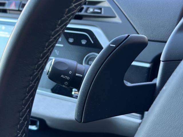 オリジンズ　１００周年記念特別仕様車　ＡＣＣ　ガラスルーフ　純正ディスプレイオーディオ　ＡｐｐｌｅＣａｒｐｌａｙ　全方位カメラ　パワーテールゲート　衝突軽減Ｂ　ＬＫＡ　ＢＳＭ　夏タイヤ付純正ＡＷ積込(9枚目)