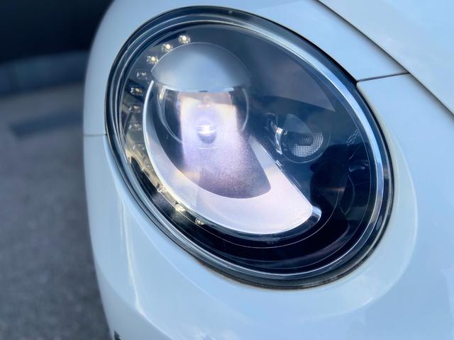 ザ・ビートル デザイン　純正メモリナビ　バックカメラ　Ｂｌｕｅｔｏｏｔｈ　ＣＤ　ＤＶＤ　フルセグＴＶ　クルコン　ブラインドスポットディテクション　スマートキー　プッシュスタート　キセノン　前後フォグ　ＥＴＣ　純正１６ＡＷ（32枚目）